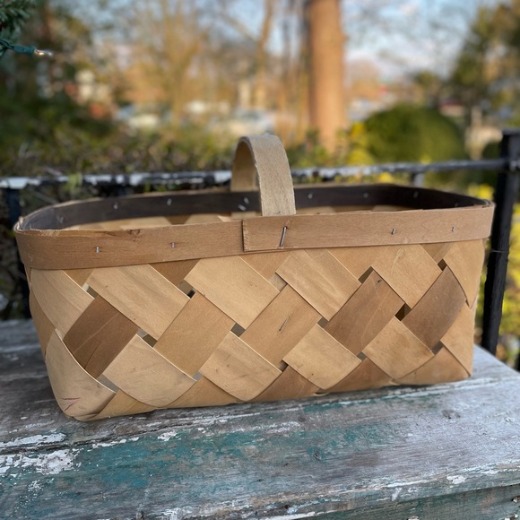 Accents | Farmhouse Woven Wood Basket Vintage | Poshmark